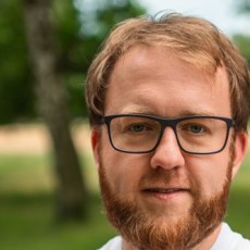 Krzysztof Tyczko - edukacja i tłumaczenia